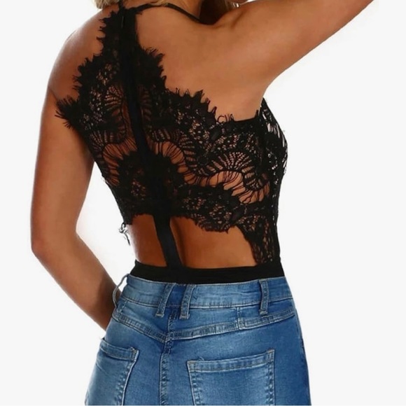 BRAND NEW Lace Bodysuit - Picture 3 of 5